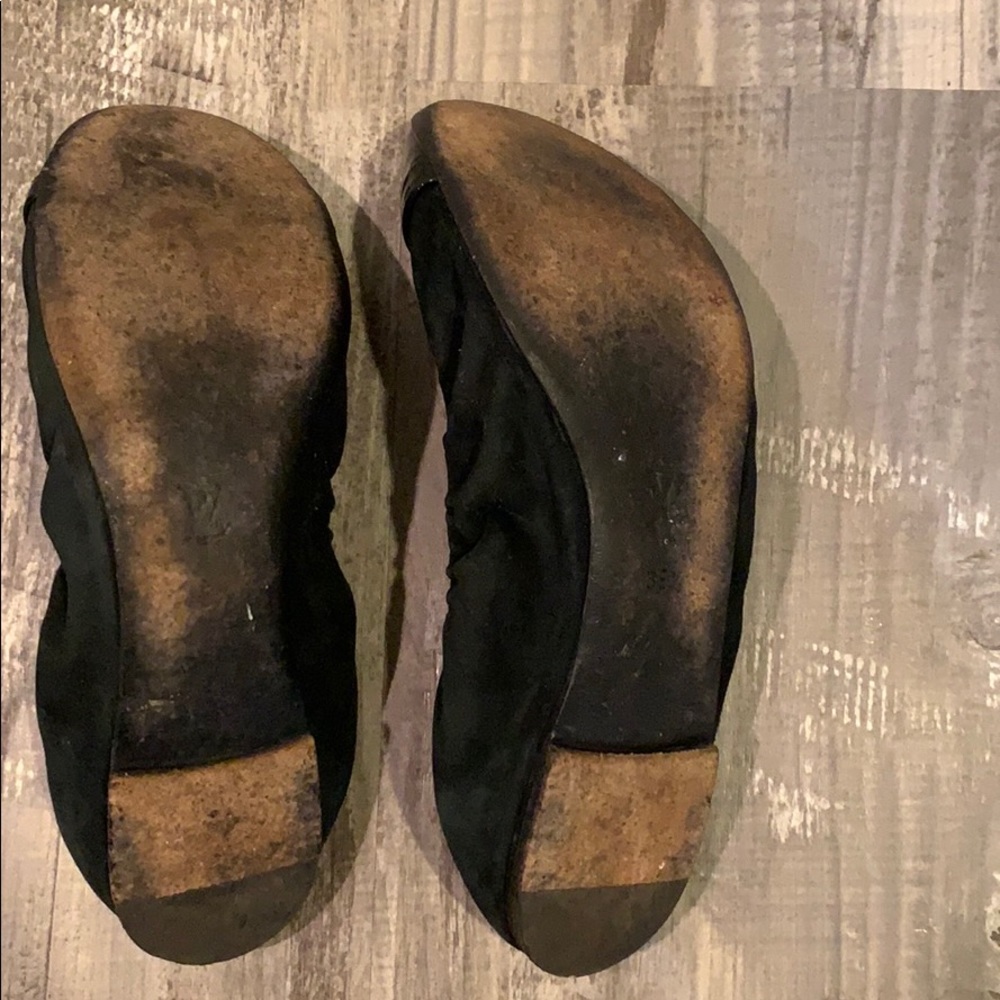 Shoes - Picture 5 of 7